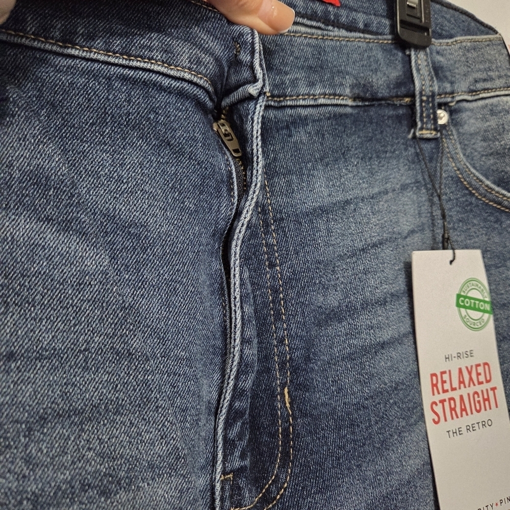 Celebrity Pink Hi-Rise Relaxed Straight The Retro Plus Size Denim Jeans Size 24 - Picture 7 of 11